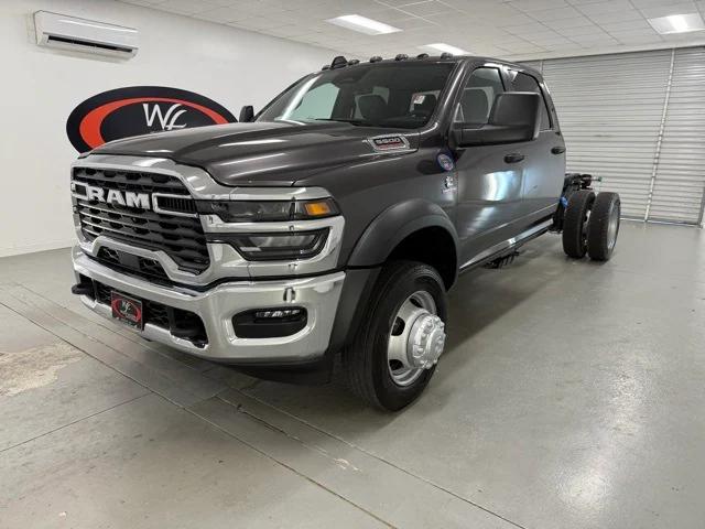 2025 RAM Ram 5500 Chassis Cab RAM 5500 TRADESMAN CHASSIS CREW CAB 4X4 60 CA