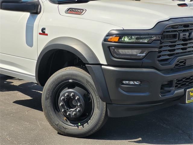 2025 RAM Ram 5500 Chassis Cab RAM 5500 TRADESMAN CHASSIS REGULAR CAB 4X4 60 CA