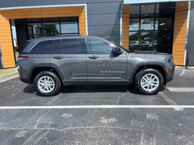 2025 Jeep Grand Cherokee GRAND CHEROKEE LAREDO X 4X2