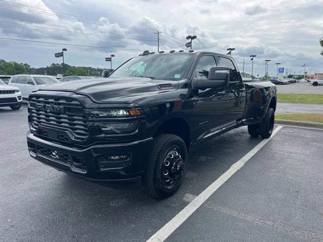 2025 RAM Ram 3500 RAM 3500 BIG HORN CREW CAB 4X4 8 BOX