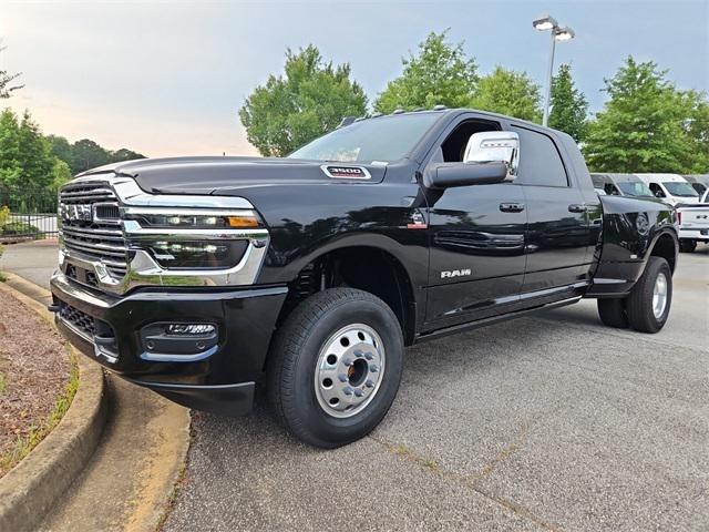 2025 RAM Ram 3500 RAM 3500 LARAMIE MEGA CAB 4X4 64 BOX