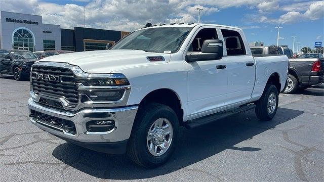 2025 RAM Ram 2500 RAM 2500 TRADESMAN CREW CAB 4X4 64 BOX