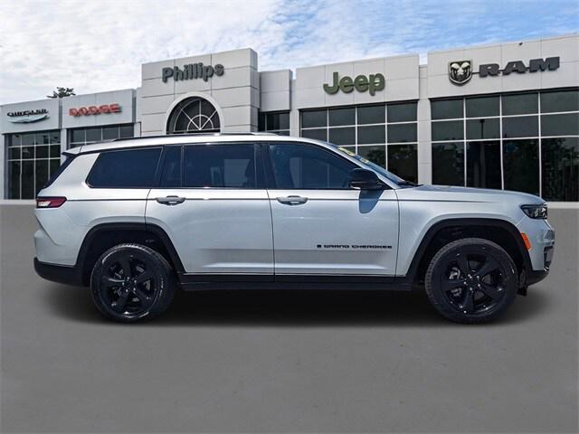 2023 Jeep Grand Cherokee L Altitude 4x2