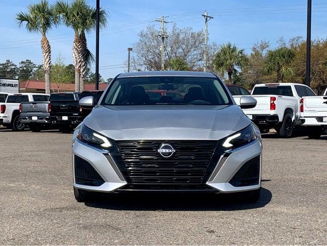 2023 Nissan Altima SV FWD
