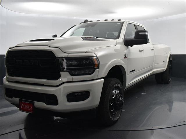 2024 RAM Ram 3500 RAM 3500 LIMITED CREW CAB 4X4 8 BOX