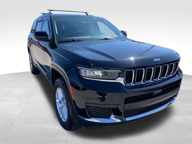 2022 Jeep Grand Cherokee L Laredo 4x4