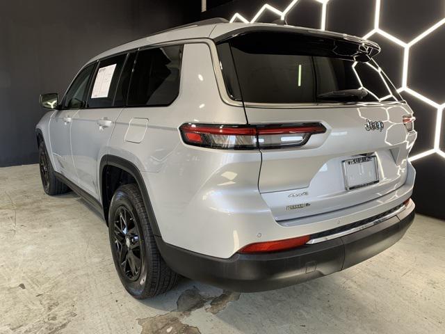 2023 Jeep Grand Cherokee L Laredo 4x4