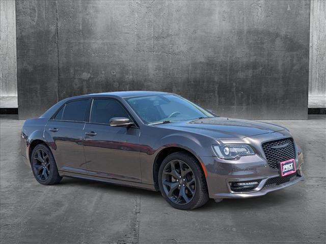2022 Chrysler 300 Touring L
