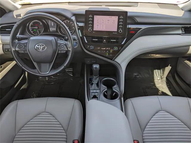 2021 Toyota Camry SE Hybrid