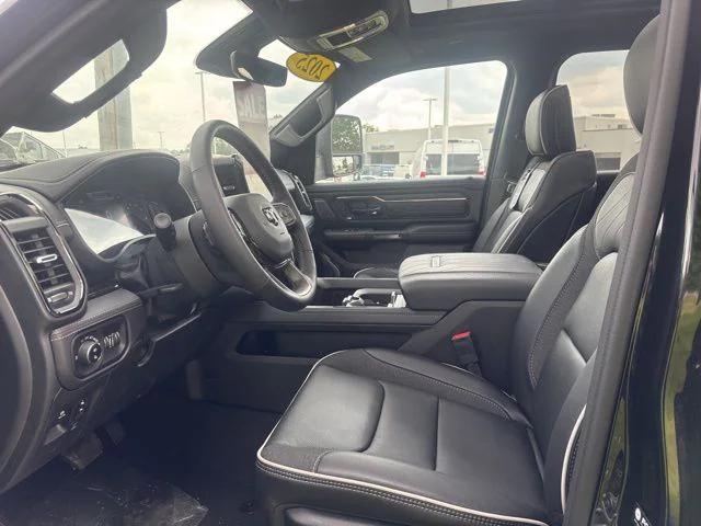 2025 RAM Ram 1500 RAM 1500 LIMITED CREW CAB 4X4 57 BOX