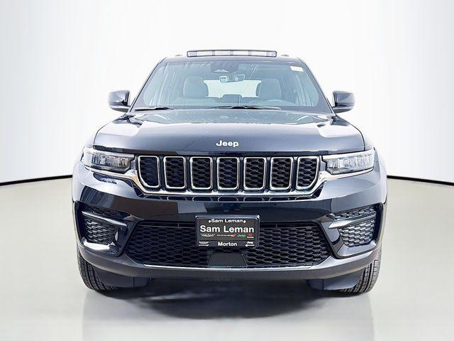 2025 Jeep Grand Cherokee GRAND CHEROKEE LAREDO X 4X4