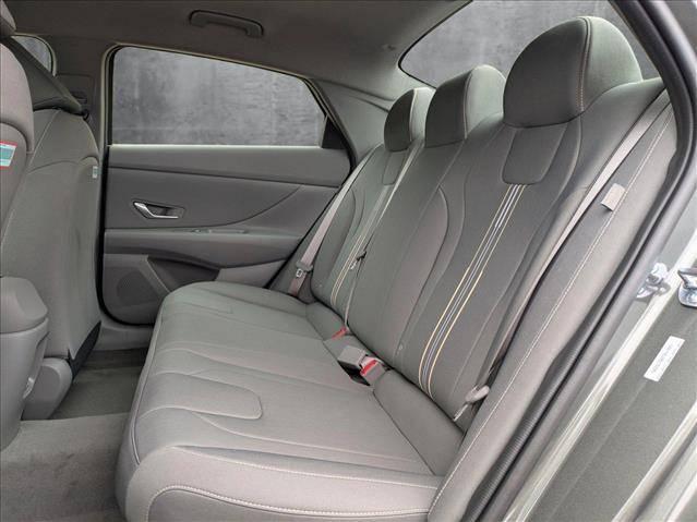 2025 Hyundai Elantra Hybrid SEL Sport