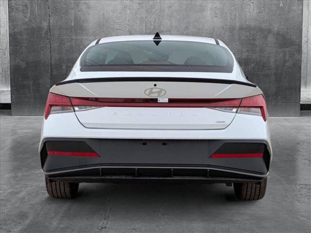 2025 Hyundai Elantra Hybrid SEL Sport