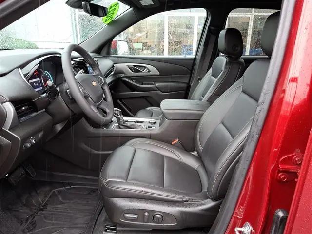 2022 Chevrolet Traverse AWD LT Leather