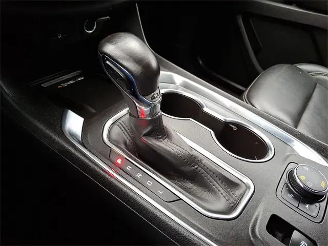 2022 Chevrolet Traverse AWD LT Leather