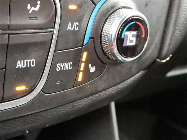 2022 Chevrolet Traverse AWD LT Leather