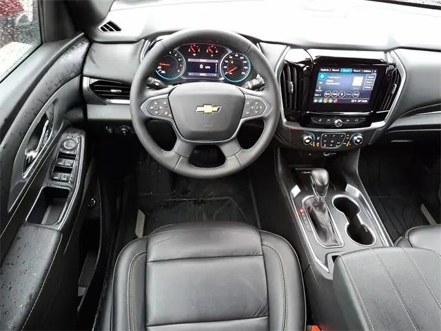 2022 Chevrolet Traverse AWD LT Leather