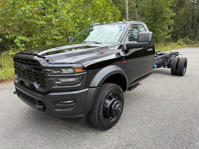 2025 RAM Ram 5500 Chassis Cab RAM 5500 TRADESMAN CHASSIS REGULAR CAB 4X2 120 CA 2025 RAM Ram 5500 Chassis Cab RAM 5500 TRADESMAN CHASSIS REGULAR CAB 4X2 120 CA