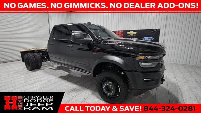2025 RAM Ram 5500 Chassis Cab RAM 5500 TRADESMAN CHASSIS CREW CAB 4X4 60 CA
