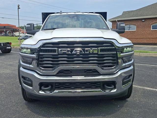 2025 RAM Ram 5500 Chassis Cab RAM 5500 TRADESMAN CHASSIS REGULAR CAB 4X2 84 CA 2025 RAM Ram 5500 Chassis Cab RAM 5500 TRADESMAN CHASSIS REGULAR CAB 4X2 84 CA