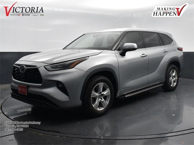 2021 Toyota Highlander LE
