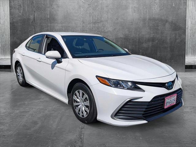 2022 Toyota Camry LE Hybrid