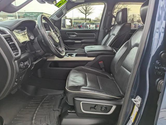 2019 RAM 1500 Laramie Crew Cab 4x4 57 Box