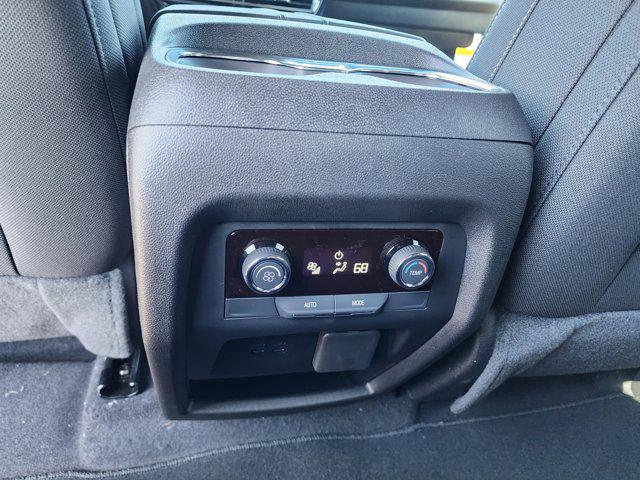 2025 Chevrolet Traverse FWD LT
