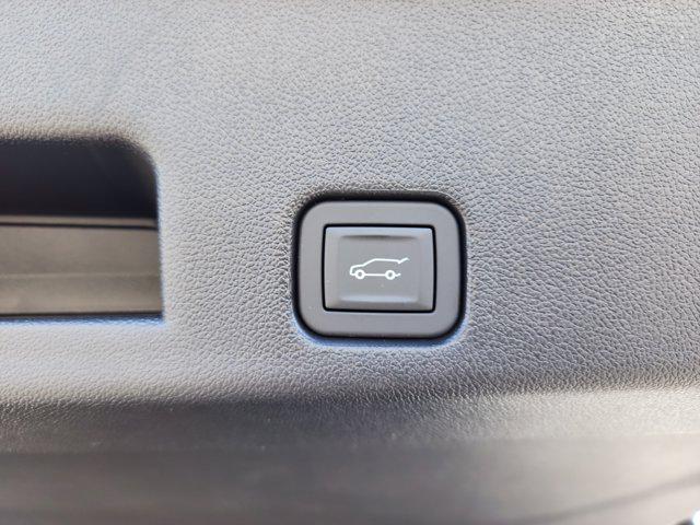 2025 Chevrolet Traverse FWD LT