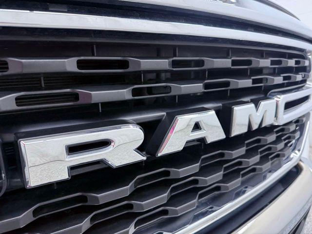 2023 Ram 1500 Big Horn Crew Cab 4x4 5'7" Box