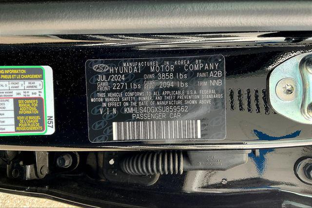 New 2025 Hyundai Elantra For Sale in Olive Branch, MS