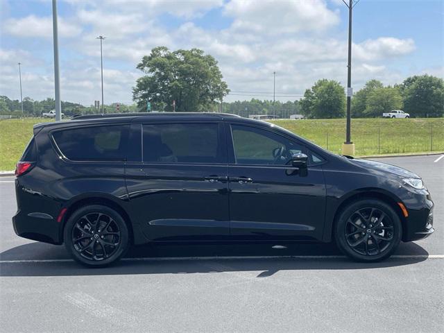 2025 Chrysler Pacifica PACIFICA LIMITED