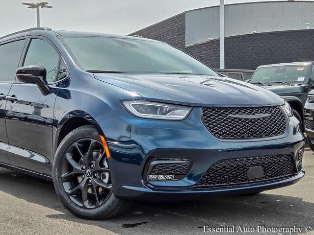 2025 Chrysler Pacifica PACIFICA LIMITED
