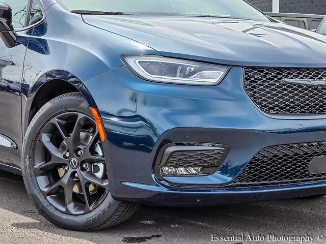 2025 Chrysler Pacifica PACIFICA LIMITED
