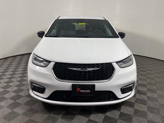 2025 Chrysler Pacifica Hybrid PACIFICA PLUG-IN HYBRID SELECT