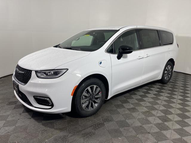 2025 Chrysler Pacifica Hybrid PACIFICA PLUG-IN HYBRID SELECT