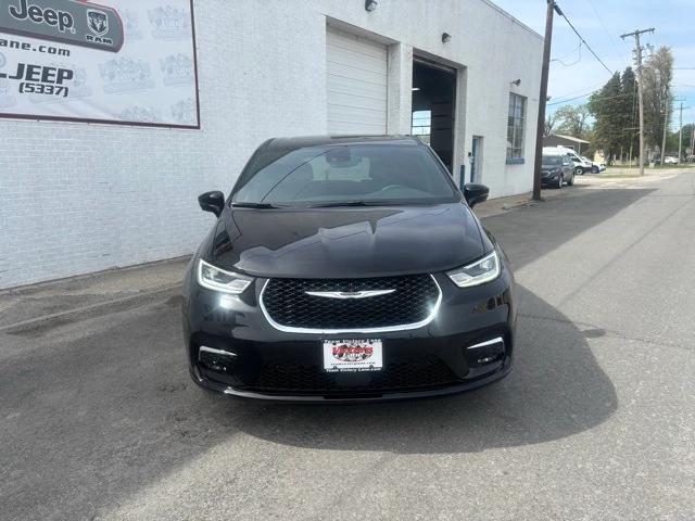 2025 Chrysler Pacifica PACIFICA SELECT