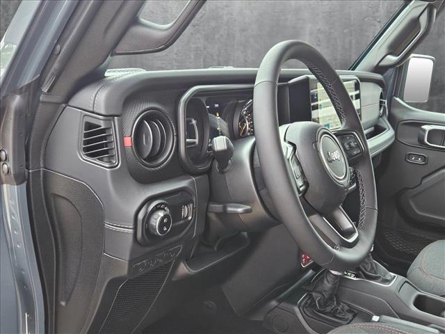 2025 Jeep Gladiator GLADIATOR RUBICON 4X4