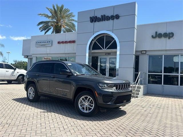 2025 Jeep Grand Cherokee GRAND CHEROKEE LAREDO X 4X4