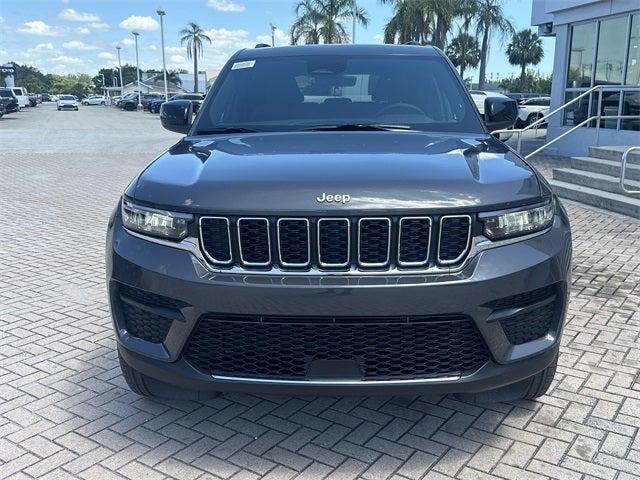 2025 Jeep Grand Cherokee GRAND CHEROKEE LAREDO X 4X4