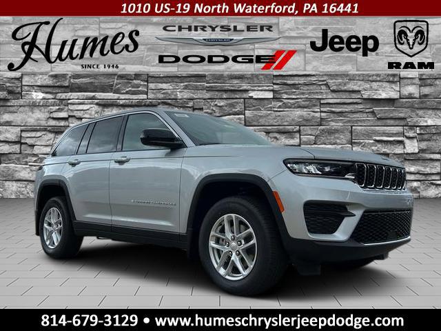 2025 Jeep Grand Cherokee GRAND CHEROKEE LAREDO X 4X4
