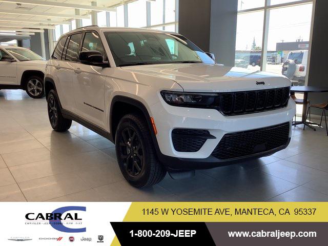 2025 Jeep Grand Cherokee GRAND CHEROKEE ALTITUDE 4X4