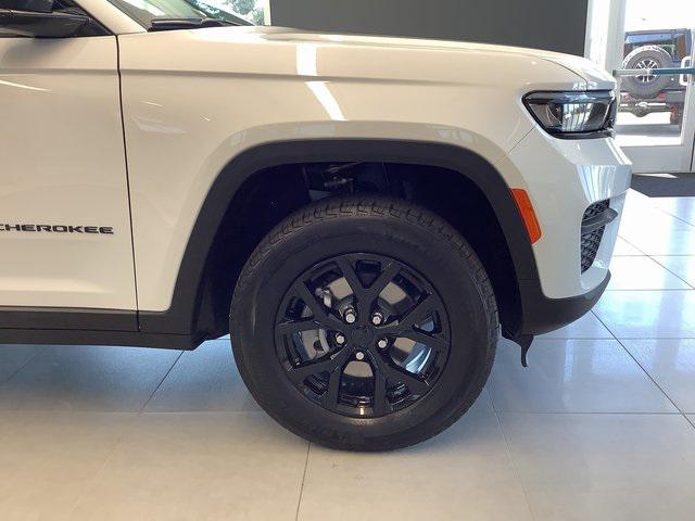 2025 Jeep Grand Cherokee GRAND CHEROKEE ALTITUDE 4X4