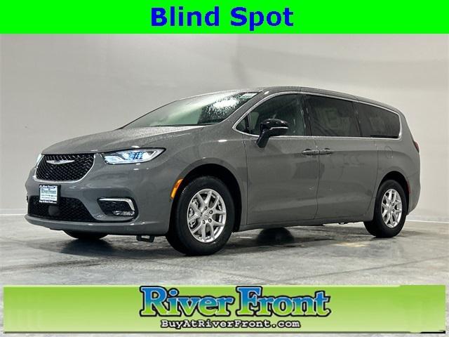 2025 Chrysler Pacifica PACIFICA SELECT