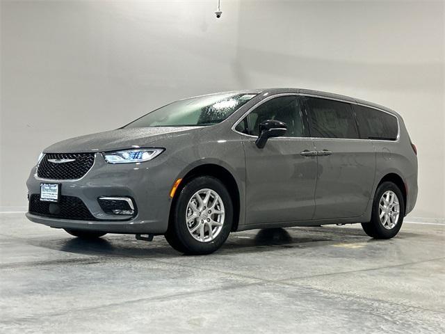 2025 Chrysler Pacifica PACIFICA SELECT