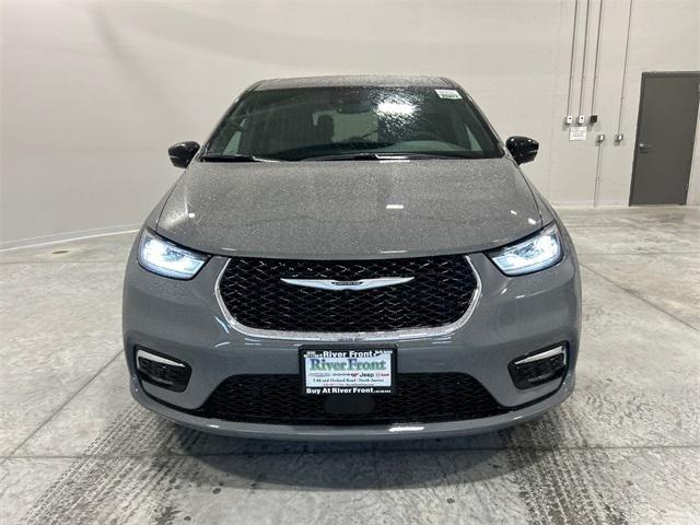 2025 Chrysler Pacifica PACIFICA SELECT