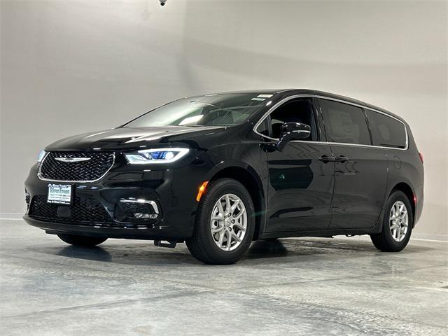 2025 Chrysler Pacifica PACIFICA SELECT
