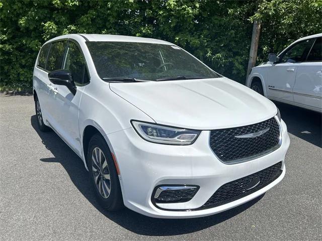 2025 Chrysler Pacifica Hybrid PACIFICA PLUG-IN HYBRID SELECT