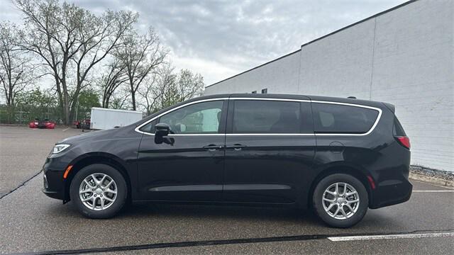 2025 Chrysler Pacifica PACIFICA SELECT