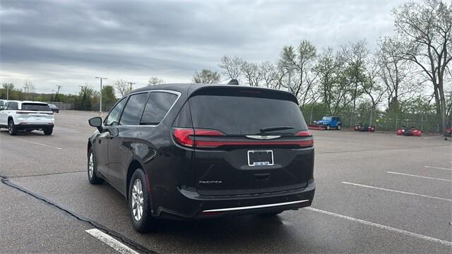 2025 Chrysler Pacifica PACIFICA SELECT